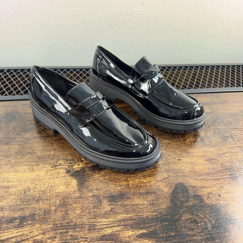 Forever Black Patent Loafers Womens Size 10 Chunky Lug‎ Sole Penny Loafer Shoes